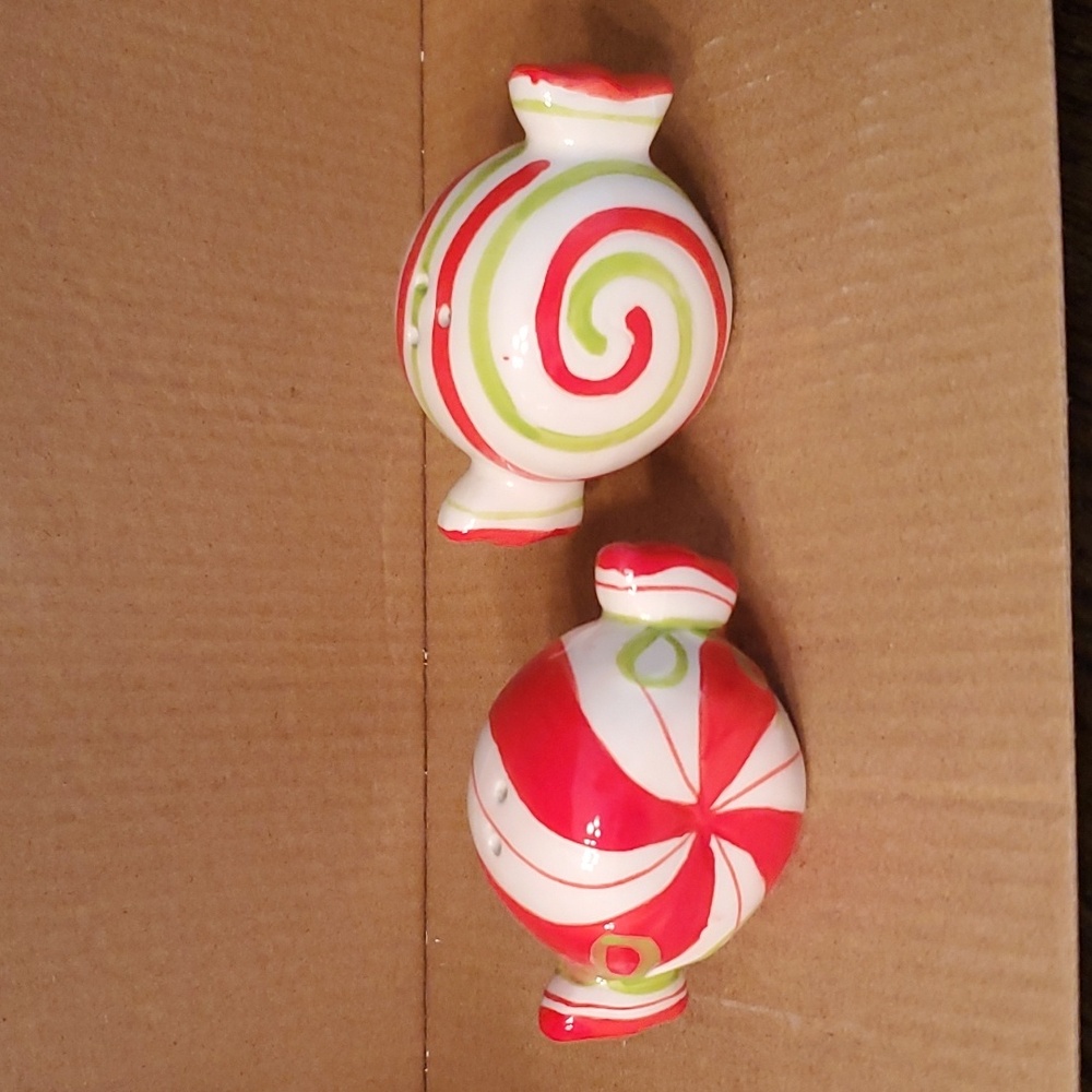 Candy salt and pepper shakers